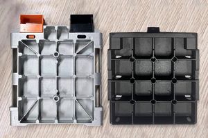 Die-Cast Aluminum End Plate